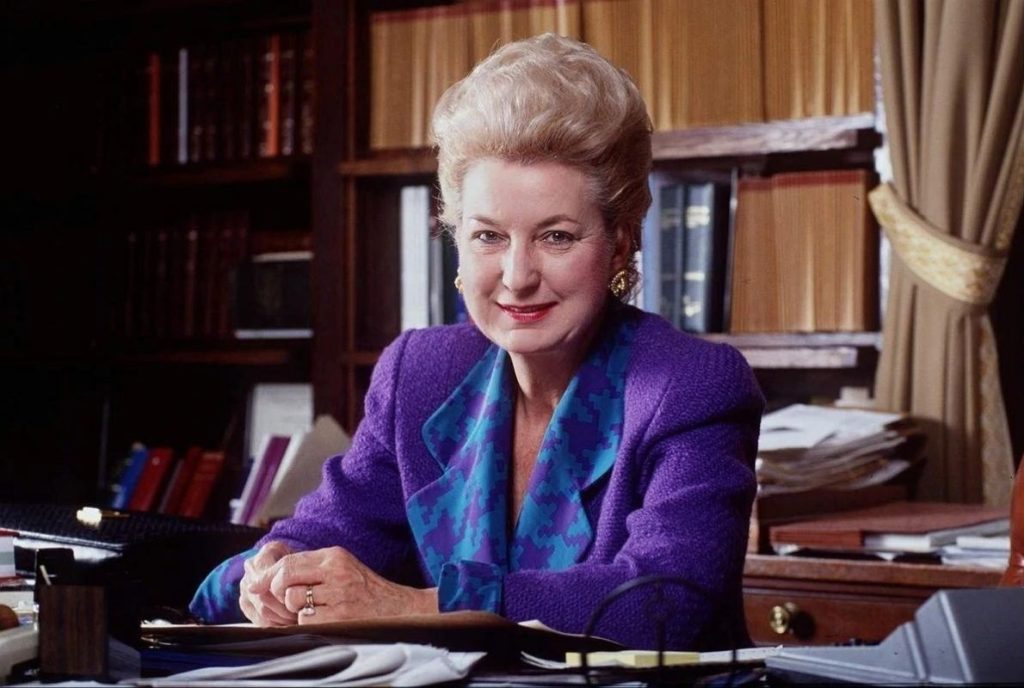 Maryanne Trump Barry Income