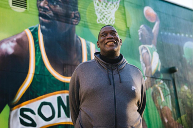 Shawn Kemp Net Worth: Basketball and Entrepreneurship (2023