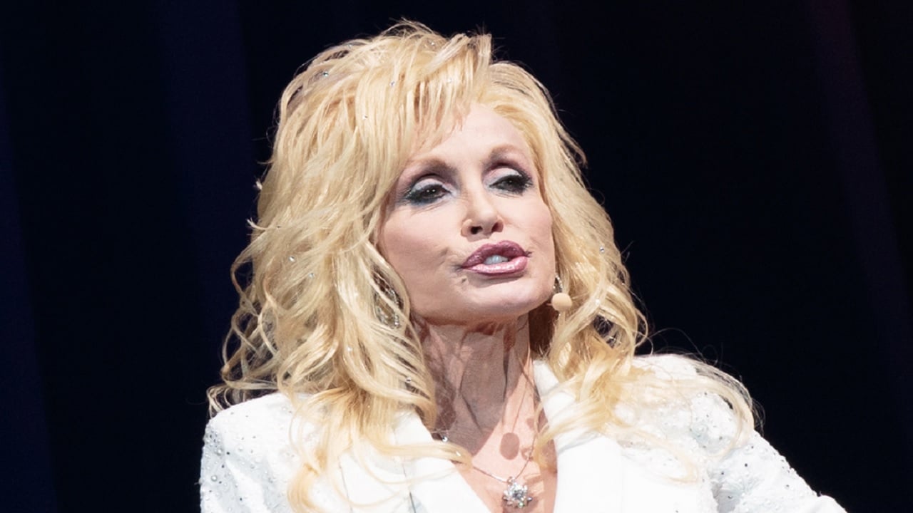 Dolly Parton Net Worth 2022 (Forbes) – Assets Music Earnings