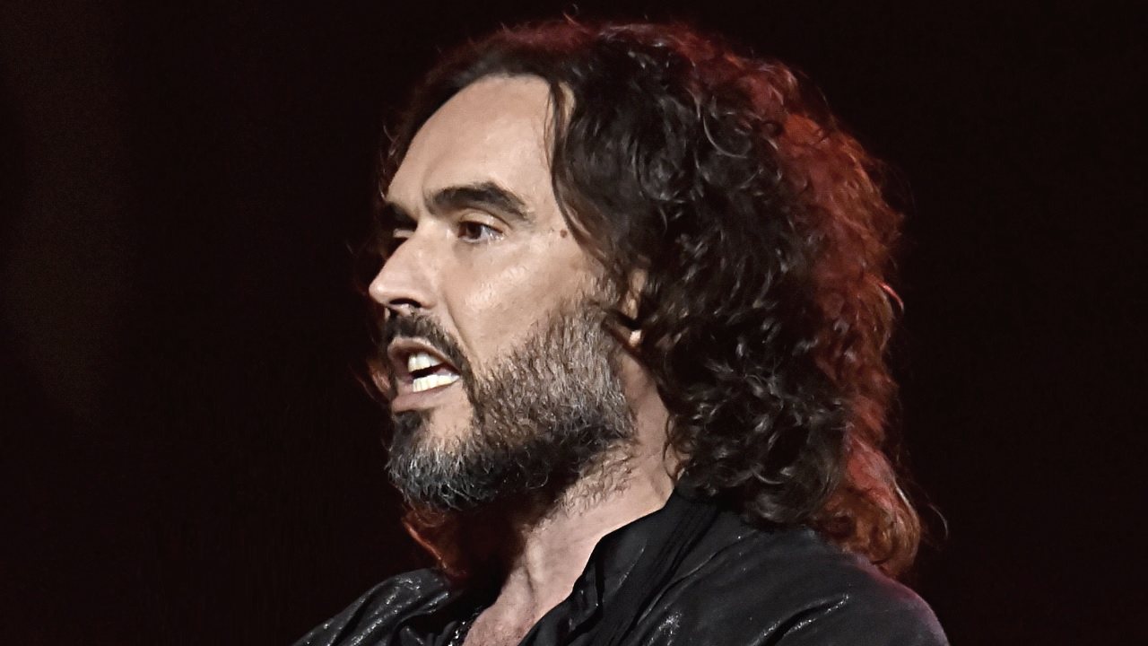 Russell Brand Net Worth 2024: Age, Salary, Assets and Income