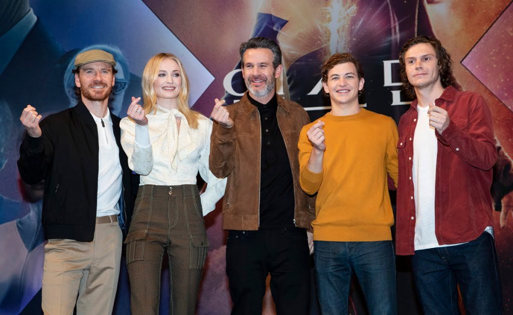Simon Kinberg with X-man Team Cast