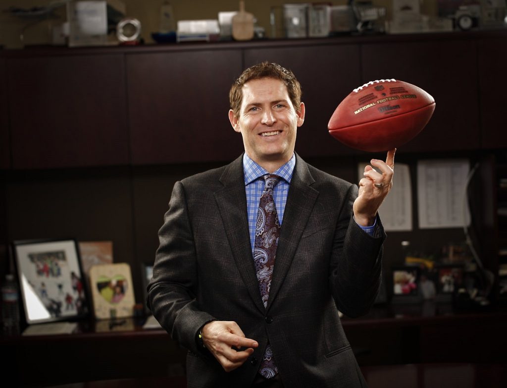Steve Young Biography
