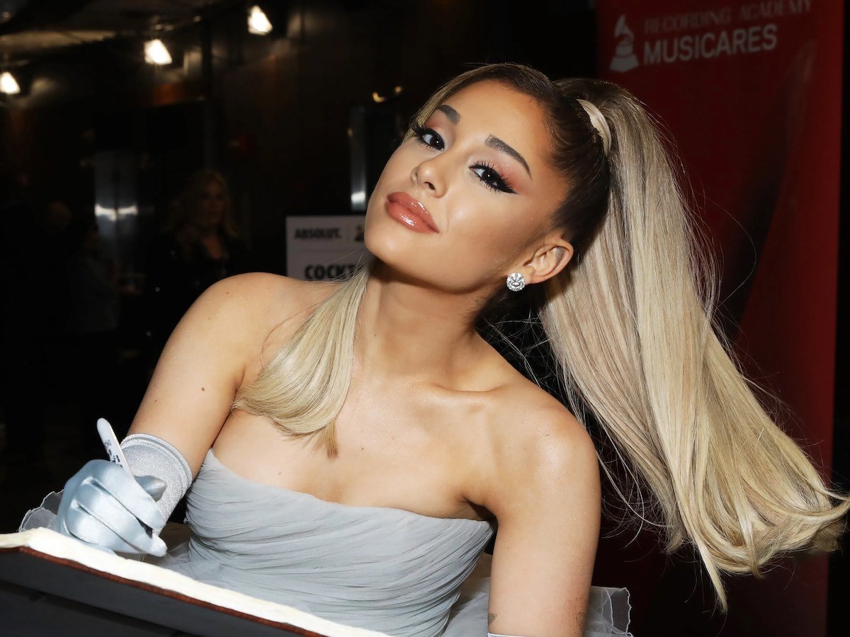 Ariana Grande Net Worth 2023: Singing Career Income Home Age