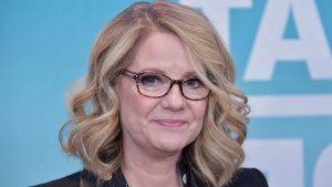 Bonnie Hunt Net Worth 2023: Salary House Cars Income Assets