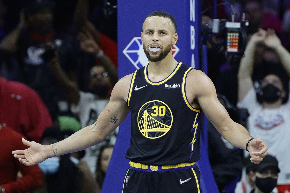 Stephen Curry Net Worth 2023: NBA Salary Earnings Career