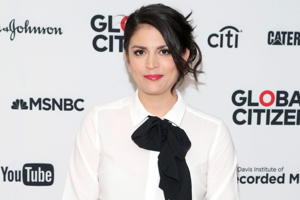 Cecily Strong Biography