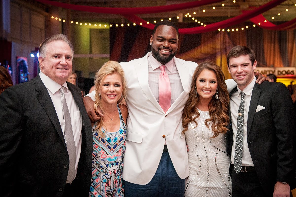 Michael oher christmas photo