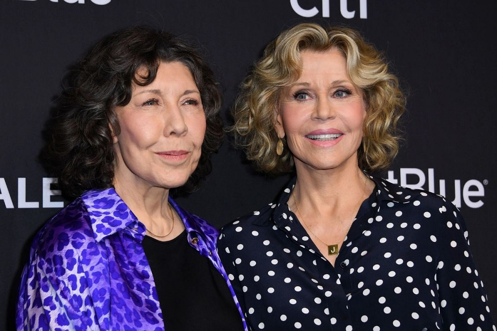 Lily Tomlin Income
