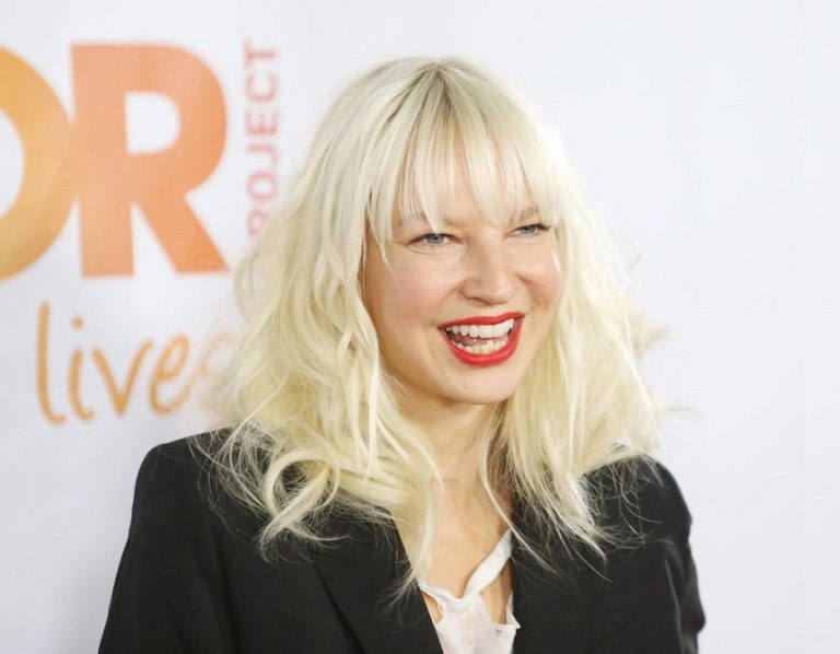 Sia Net Worth 2024 Salary, Age, Husband and Home