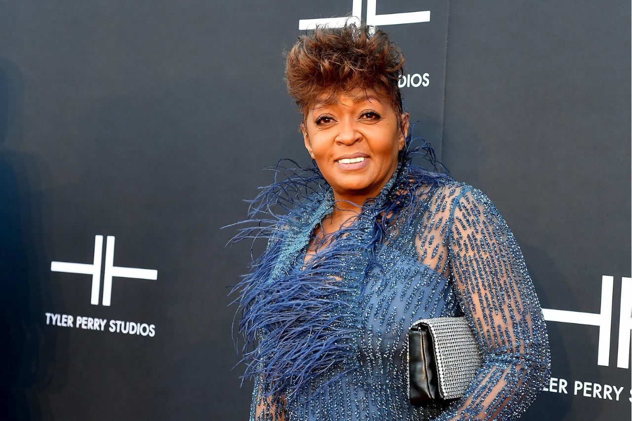 Anita Baker Net Worth 2023: Singing Career Age Income Home