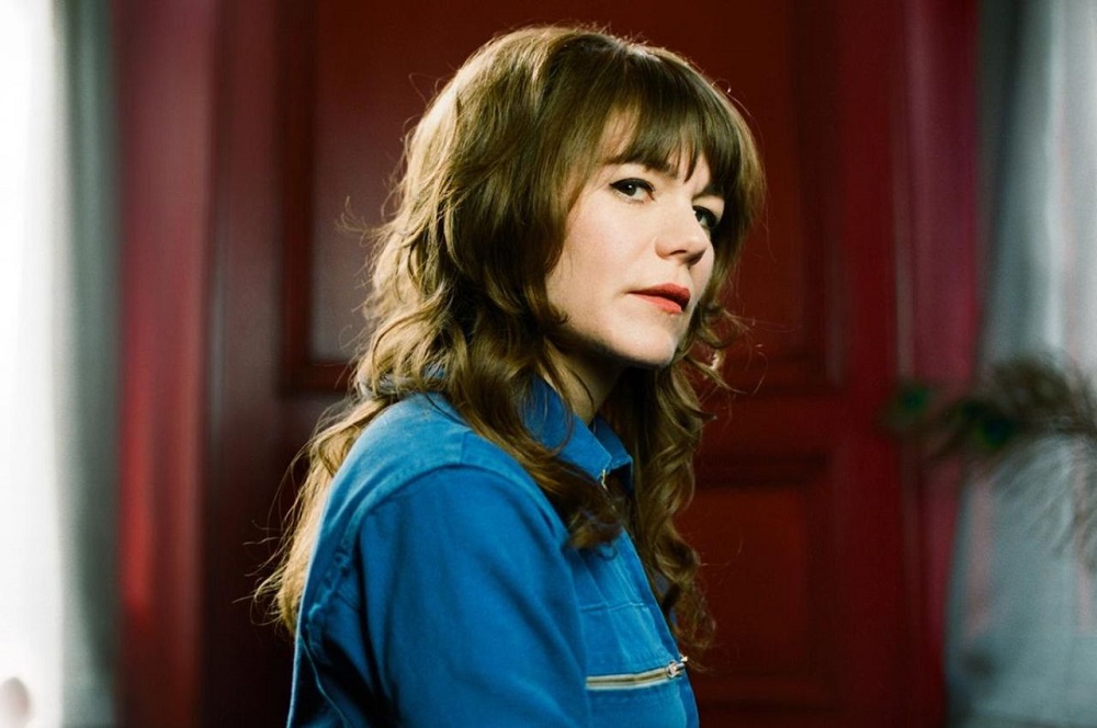 Jenny Lewis Income