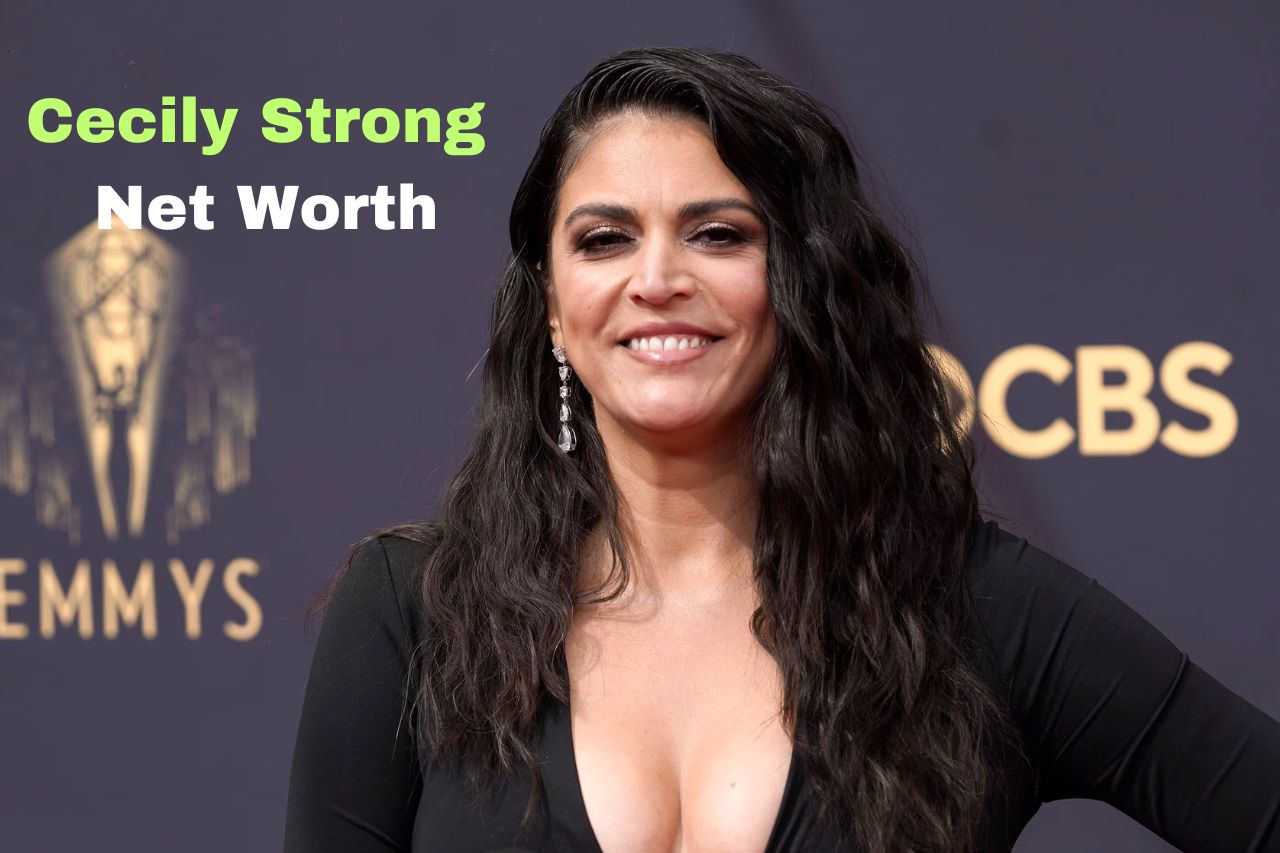 Cecily Strong Net Worth 2024 Movie Salary Biography