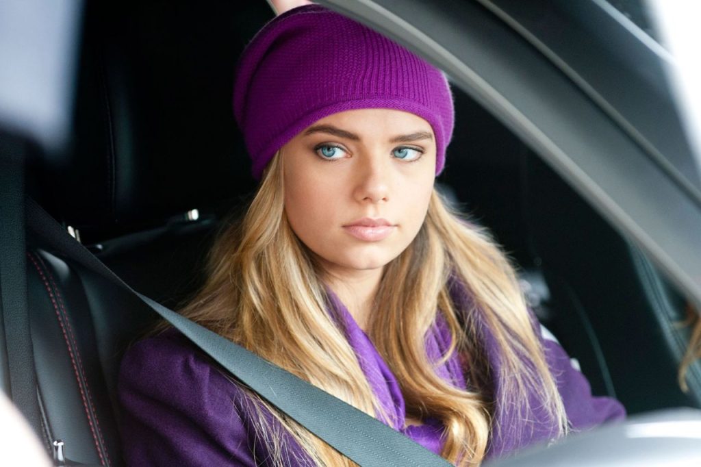 Indiana Evans Income